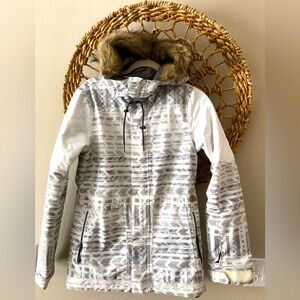 NWOT Volcom brand Ultra Light Women’s Jacket. Size Small (USA)